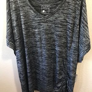 Stylus 3x Black and White Blouse